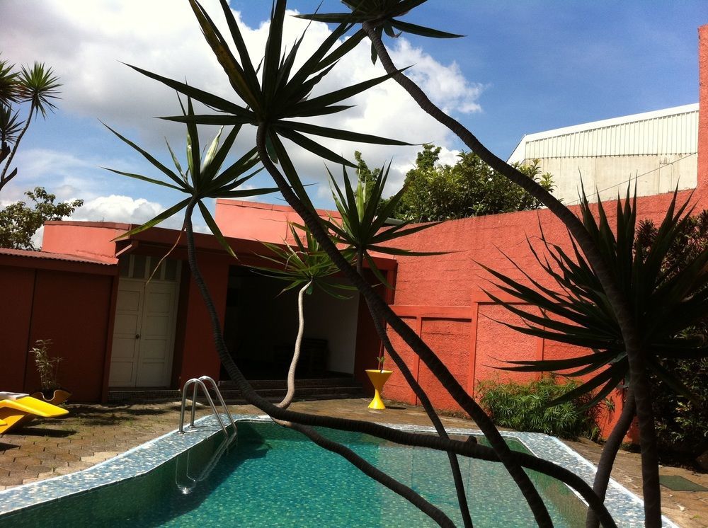 Los Yoses Apartotel San José Exteriör bild
